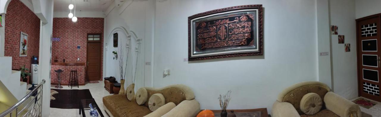 Kana Hasya Homestay "Rumoh Jamee" Meulaboh Kültér fotó