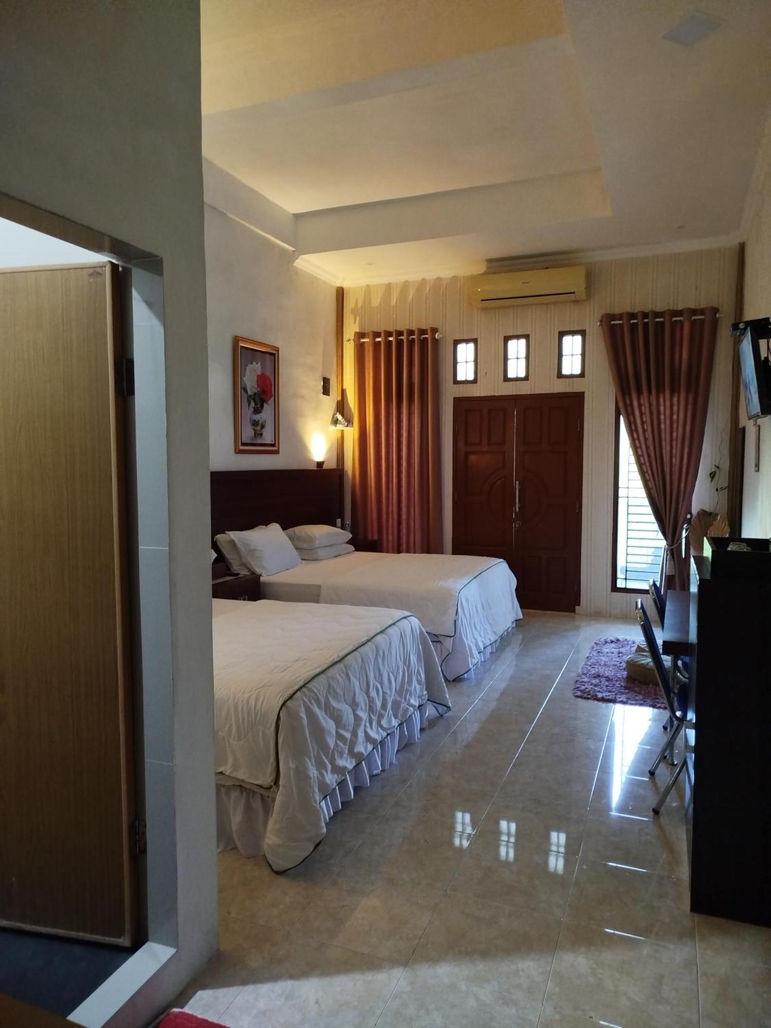 Kana Hasya Homestay "Rumoh Jamee" Meulaboh Kültér fotó