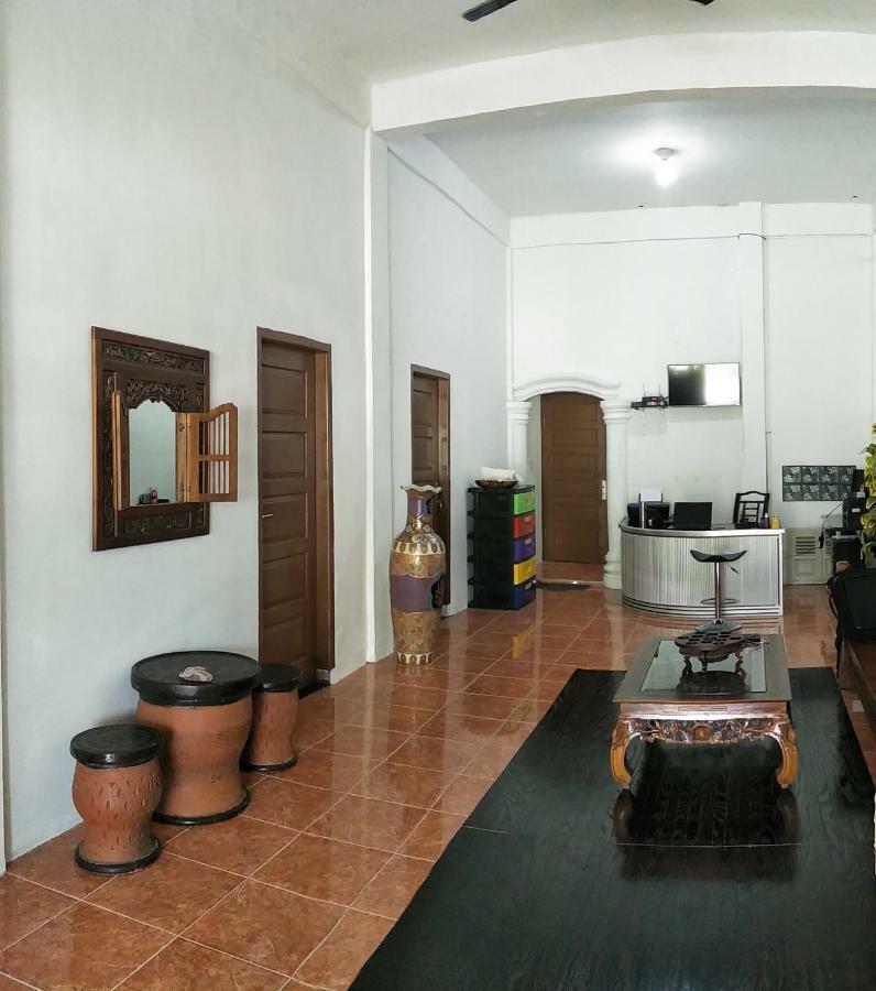 Kana Hasya Homestay "Rumoh Jamee" Meulaboh Kültér fotó